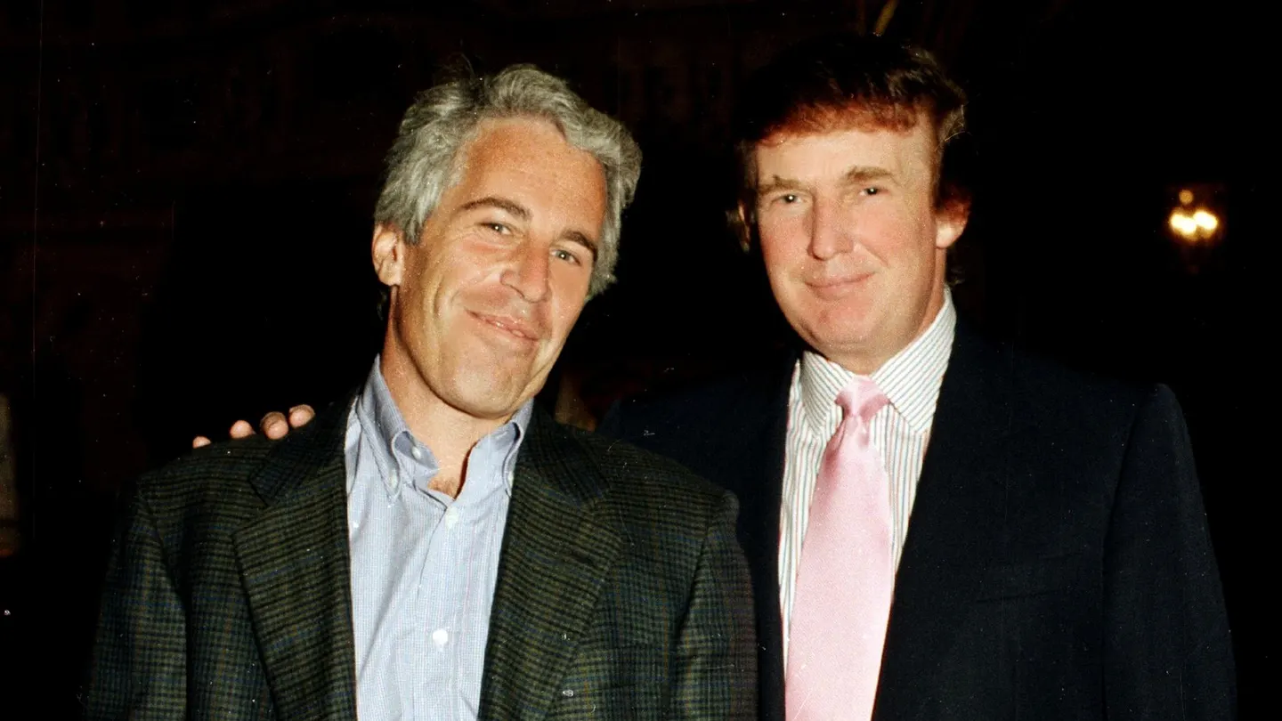 Acusación de trabajadora provocó que Epstein fuera expulsado del spa en Mar-A-Lago